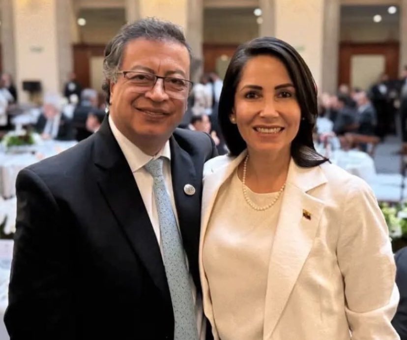 Maferegas💞⚔️💎🐊 (@maferegas) on Twitter photo <a href="/CancilleriaEc/">Cancillería del Ecuador 🇪🇨</a> ya presentó su queja a <a href="/CancilleriaCol/">Cancillería Colombia</a> tras la visita de <a href="/petrogustavo/">Gustavo Petro</a> a la investidura a la <a href="/Presidencia_Ec/">Presidencia Ecuador 🇪🇨</a> de <a href="/DanielNoboaOk/">Daniel Noboa Azin</a> en que se solidarizó con Glas y se reunió con la excandidata correísta y sus financistas en Manta? <a href="/CancilleriaEc/">Cancillería del Ecuador 🇪🇨</a> ya presentó su queja a <a href="/CancilleriaCol/">Cancillería Colombia</a> tras la visita de <a href="/petrogustavo/">Gustavo Petro</a> a la investidura a la <a href="/Presidencia_Ec/">Presidencia Ecuador 🇪🇨</a> de <a href="/DanielNoboaOk/">Daniel Noboa Azin</a> en que se solidarizó con Glas y se reunió con la excandidata correísta y sus financistas en Manta?