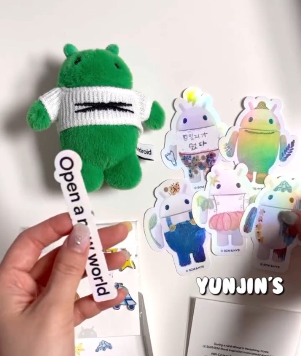 aw this android bot collab with le sserafim is so cuteee