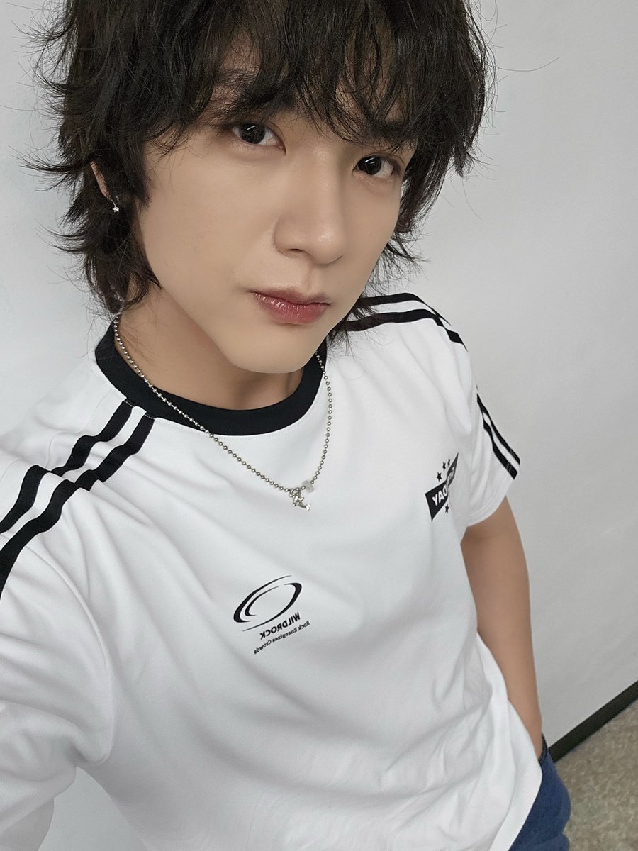 NFlyingofficial's tweet photo. 공연은 늘 재밌어 ㅇㅂㅇ/

#NFlying #엔플라잉 #김재현 #KimJaeHyun https://t.co/osReezAdAP