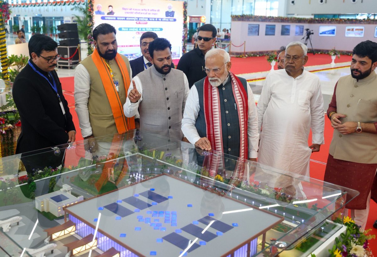 ज्योत्सना सिंह 🇮🇳 (@jyotsnassingh) on Twitter photo <a href="/narendramodi/">Narendra Modi</a> पटना एयरपोर्ट का नया टर्मिनल
नए बिहार की नई उड़ान!
यह सिर्फ एक टर्मिनल नहीं, बल्कि आत्मनिर्भर और विकसित बिहार की ओर एक और मजबूत कदम है।
#PatnaAirport <a href="/narendramodi/">Narendra Modi</a> पटना एयरपोर्ट का नया टर्मिनल
नए बिहार की नई उड़ान!
यह सिर्फ एक टर्मिनल नहीं, बल्कि आत्मनिर्भर और विकसित बिहार की ओर एक और मजबूत कदम है।
#PatnaAirport