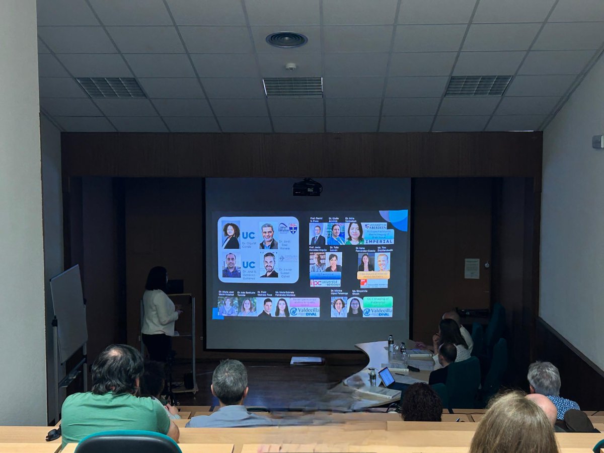 Ayer, Verónica Mieites Alonso defendió su tesis doctoral “Fusión de técnicas ópticas de imagen para la caracterización de distrofias musculares”, dirigida por nuestra compañera <a href="/olgacondeprof/">Olga M Conde</a> . 
¡Gran camino ya andado y mucho más por delante!  👏🏻 
ENHORABUENA 🎓👩🏻‍🎓