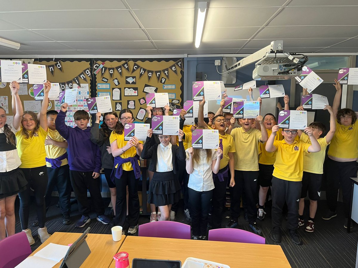 Easterhouse Sport Centre (@easterhouse_sc) on Twitter photo A HUGE congrats to all the amazing pupils from <a href="/SunnysidePri/">Sunnyside Primary</a> and <a href="/oakwoodG34/">Oakwood Primary School</a> who completed our 8-week education enrichment programme and achieved their High 5 SCQF Level 2 award! ππ
Weβre bursting with pride for you! πβ¨
#Proud #Achievement #EnrichmentProgramme A HUGE congrats to all the amazing pupils from <a href="/SunnysidePri/">Sunnyside Primary</a> and <a href="/oakwoodG34/">Oakwood Primary School</a> who completed our 8-week education enrichment programme and achieved their High 5 SCQF Level 2 award! ππ
Weβre bursting with pride for you! πβ¨
#Proud #Achievement #EnrichmentProgramme