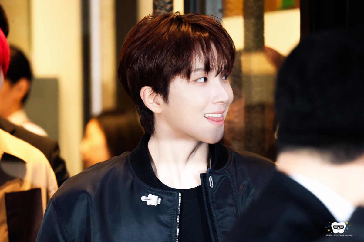 250529 로에베 행사

#WOONHAK #운학 #ウナク 
#BOYNEXTDOOR #보이넥스트도어
