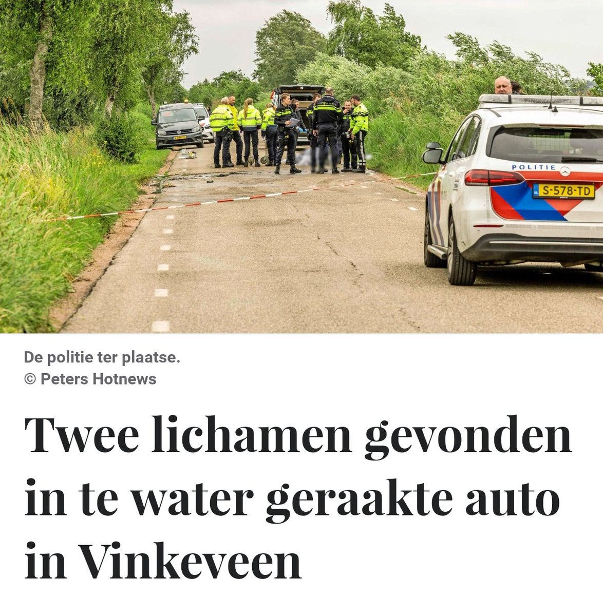 Twee overleden personen gevonden in te water geraakte auto in Vinkeveen