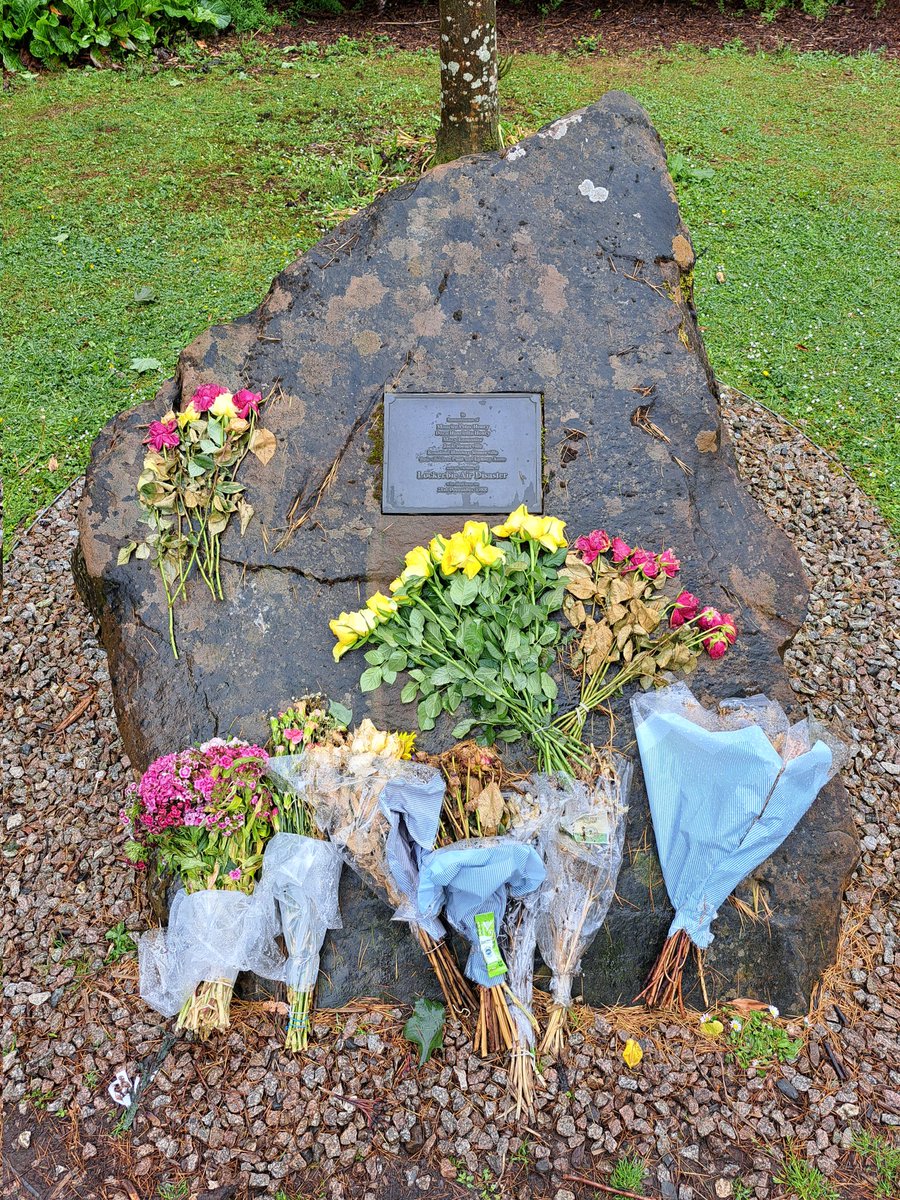 This was one of the most tragic events in my lifetime.
So so sad, but a lovely memorial.