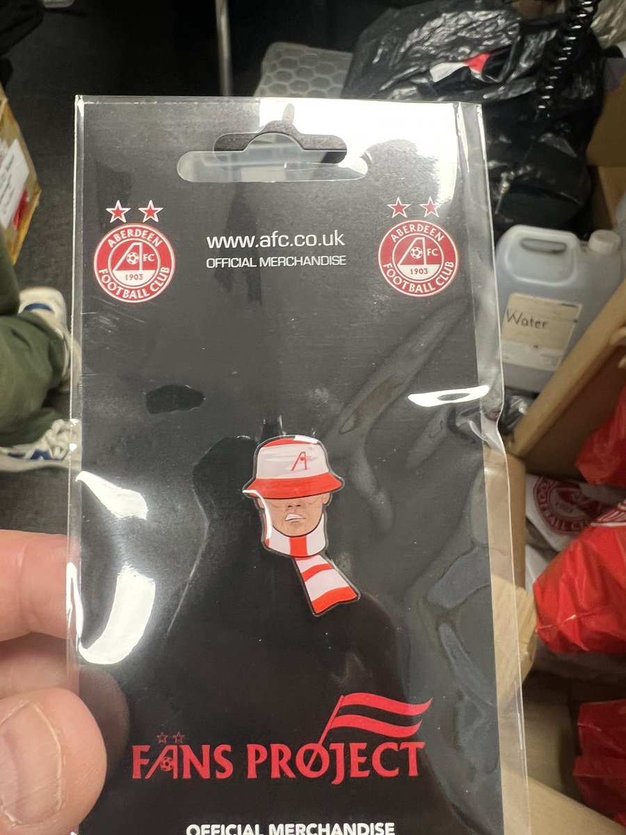 Fans Project pin badges now available in the club shop and online.
All monies raised will go towards display materials and supporting the Dons community. 

shop.afc.co.uk//souvenirsgift…