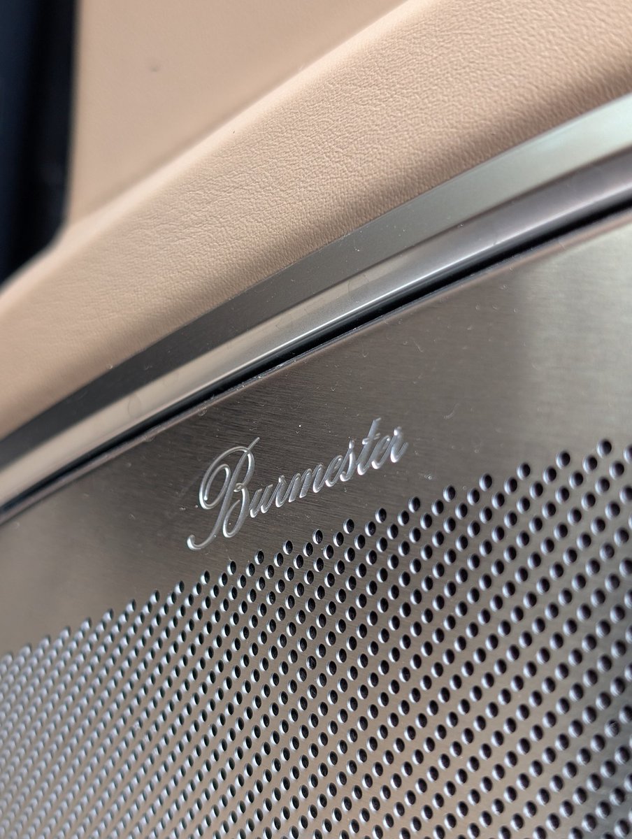 Kevoh_254's tweet photo. Porsche Cayenne S came with Burmester audio, Mailod! @MascardiCars https://t.co/KLPYHwLfDg