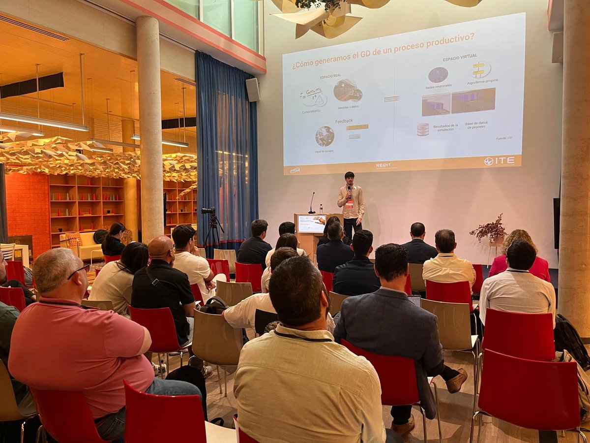itenergia's tweet photo. Hemos participado en el evento "Formación y Networking en TTDD" organizado por @Redit_es dentro del proyecto @INNDIHVlcRegion .
🗣️ Con la ponencia “Gemelo digital energético: cómo mejorar la eficiencia energética”.
#Itenergia #Inndih #GemeloDigital https://t.co/8SZ15aHaA4