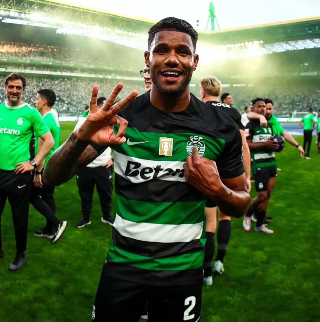 Passou quase uma semana e continuam a chorar, aos murros na parede e com uma cabeça que teima em não desinchar. Nós agradecemos! Só nos faz rir e ainda dar mais gozo. Enquanto continuarem na hipocrisia e no luto, continuam a afundar-se e nós cada vez mais unidos e mais fortes!🙏