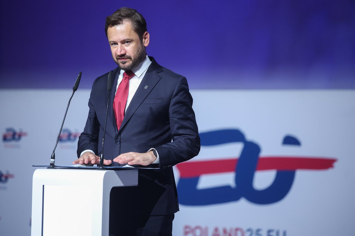 ✈️ Aviation Summit in Kraków: Towards Safe, Clean and Competitive European Aviation
On 29–30 May 2025, Kraków becomes the hub of European aviation dialogue.
More photos ⤵️

flickr.com/photos/poland2…

#Poland25eu