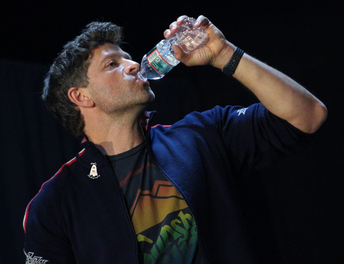 __mysticphotos's tweet image. So this needs to be shared. Can we always get a ski lodge shirt for #spnnj? 
#Mishacollins #njcon #spnfamily