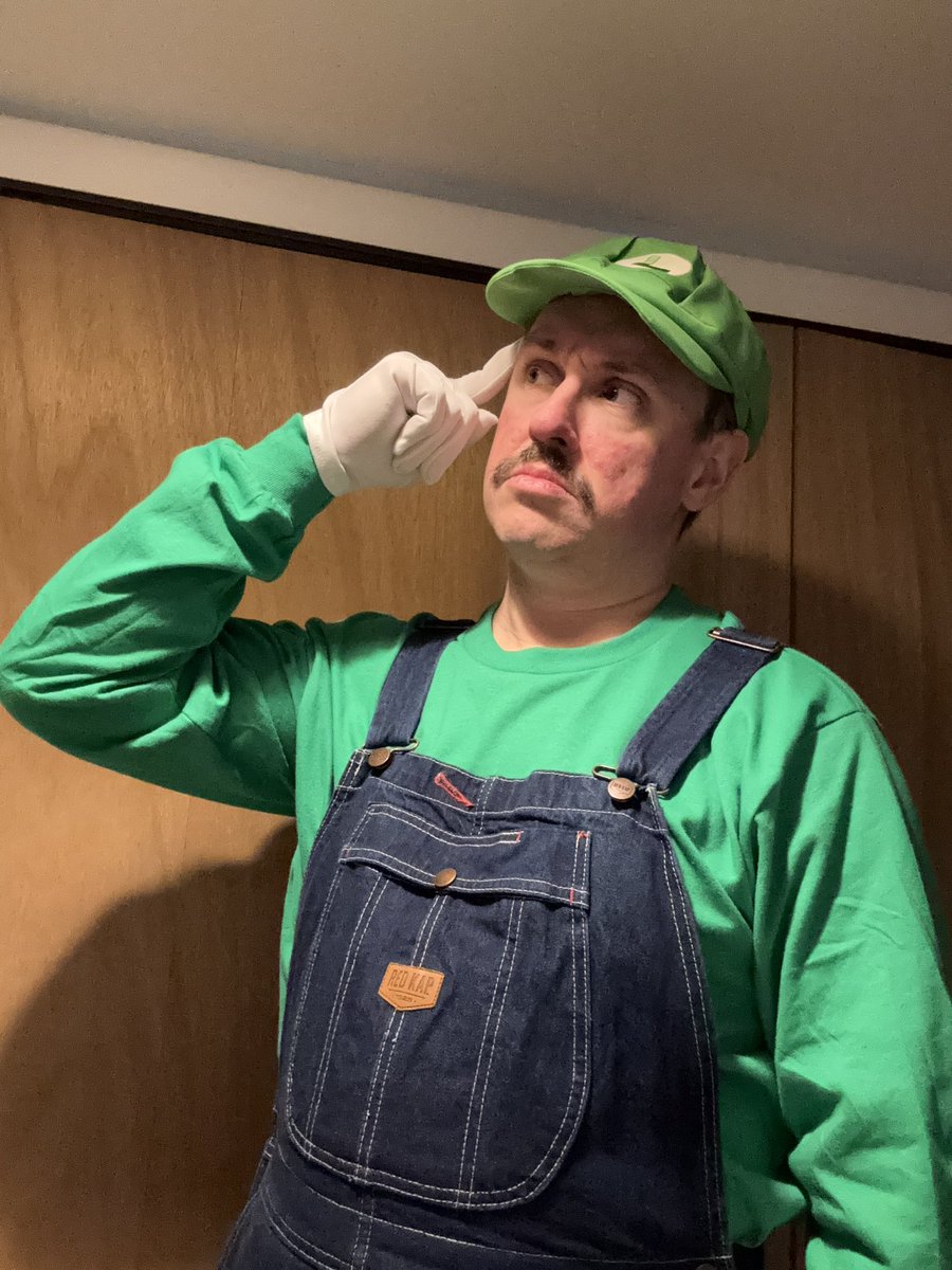 Luigis_stories's tweet image. When Mario is fighting bloopers in the ocean does he get wet or does wet get him?
#LuigiLogic