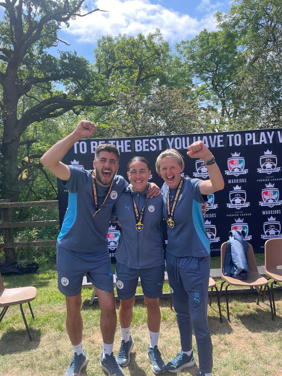 Meeshadj tweet media