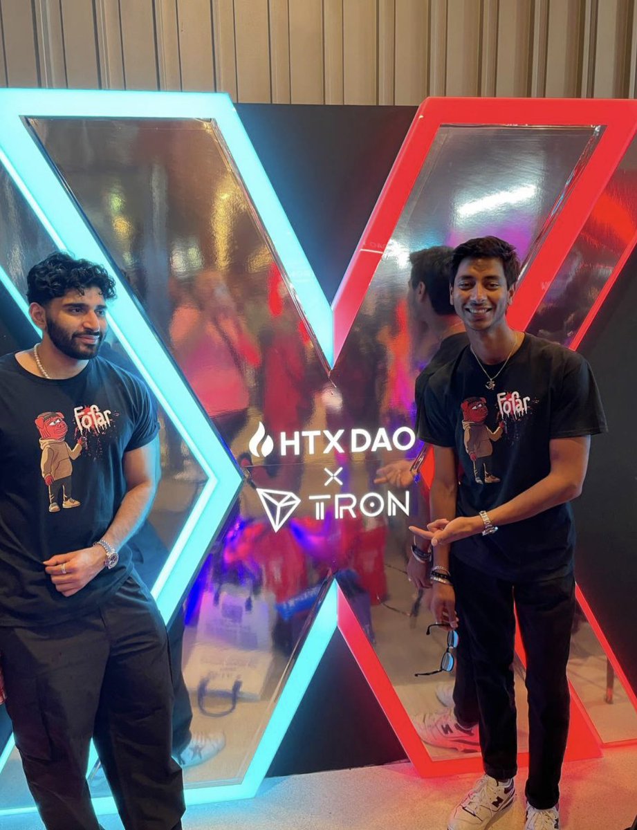 twontie wan tweet media