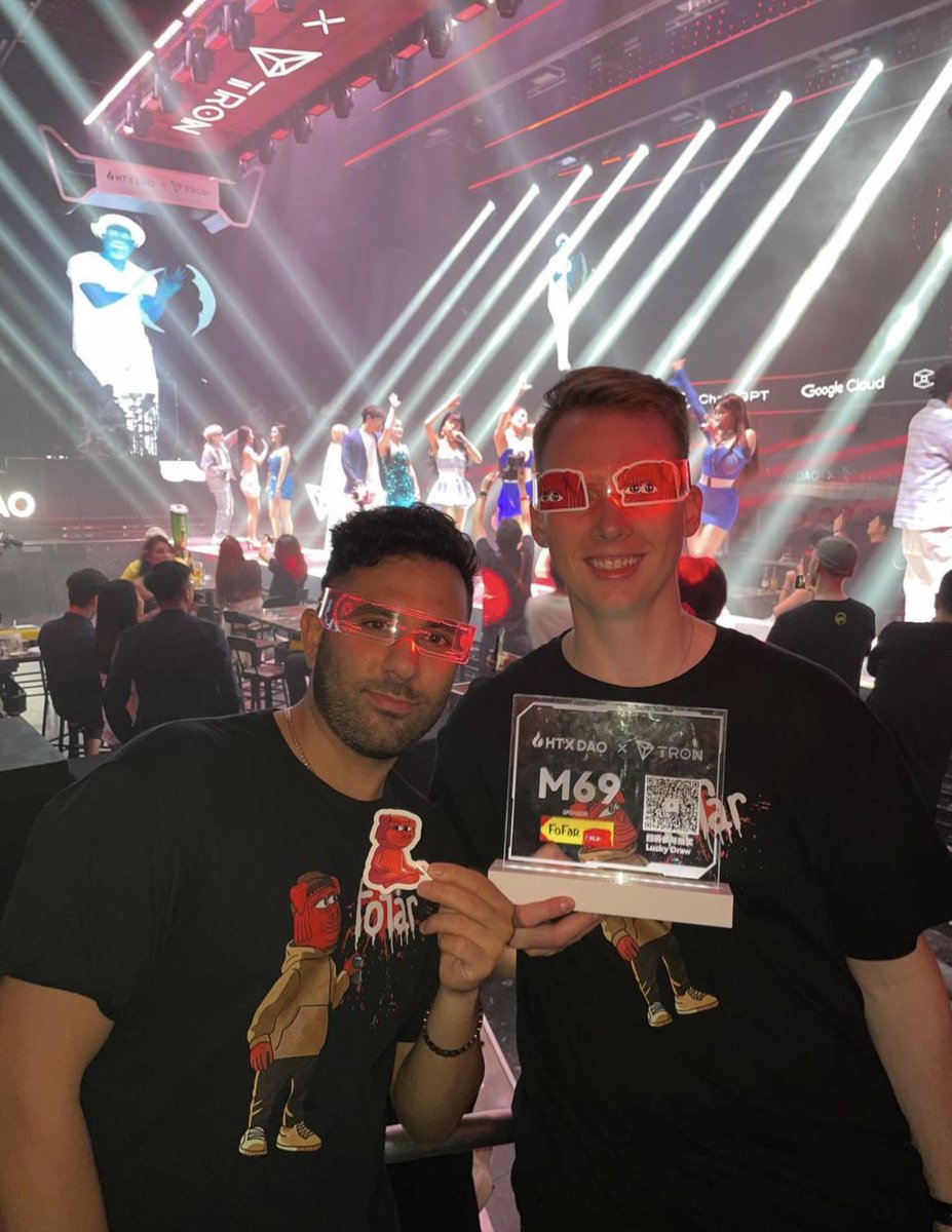 twontie wan tweet media