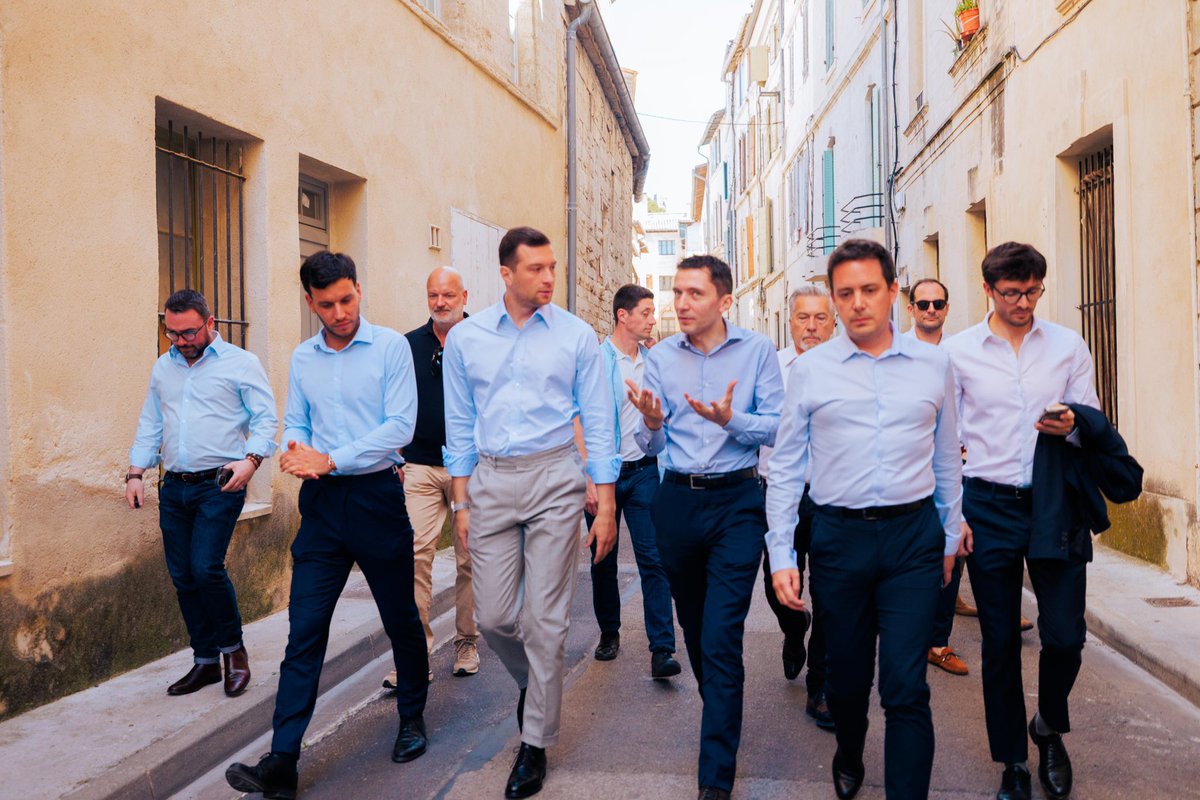 J_Bardella's tweet photo. 🇫🇷 Présent à la grande foire de l'Ascension de #Beaucaire dans le #Gard pour honorer nos traditions.

Merci aux élus @jsanchez_rn @NelsonChaudon @YoannGillet30, et bien sûr à tous les Beaucairois et Gardois, pour leur accueil exceptionnel ❤️ https://t.co/juk8NNatJq