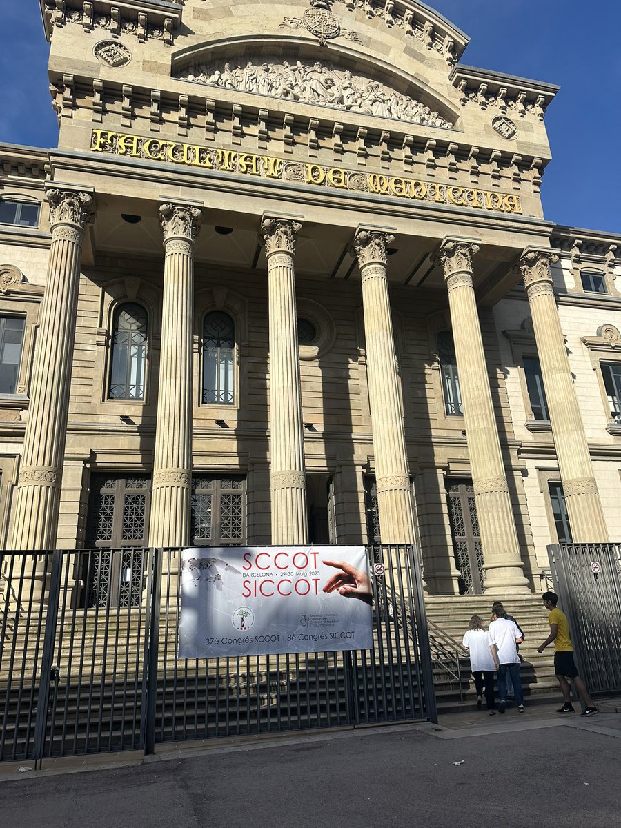 CotClinic's tweet photo. Em marxa el Congrés d ela Societat Catalana de COT a la Facultat de Medicina! Benvinguts! @hospitalclinic https://t.co/UZG9Sk7Ugm