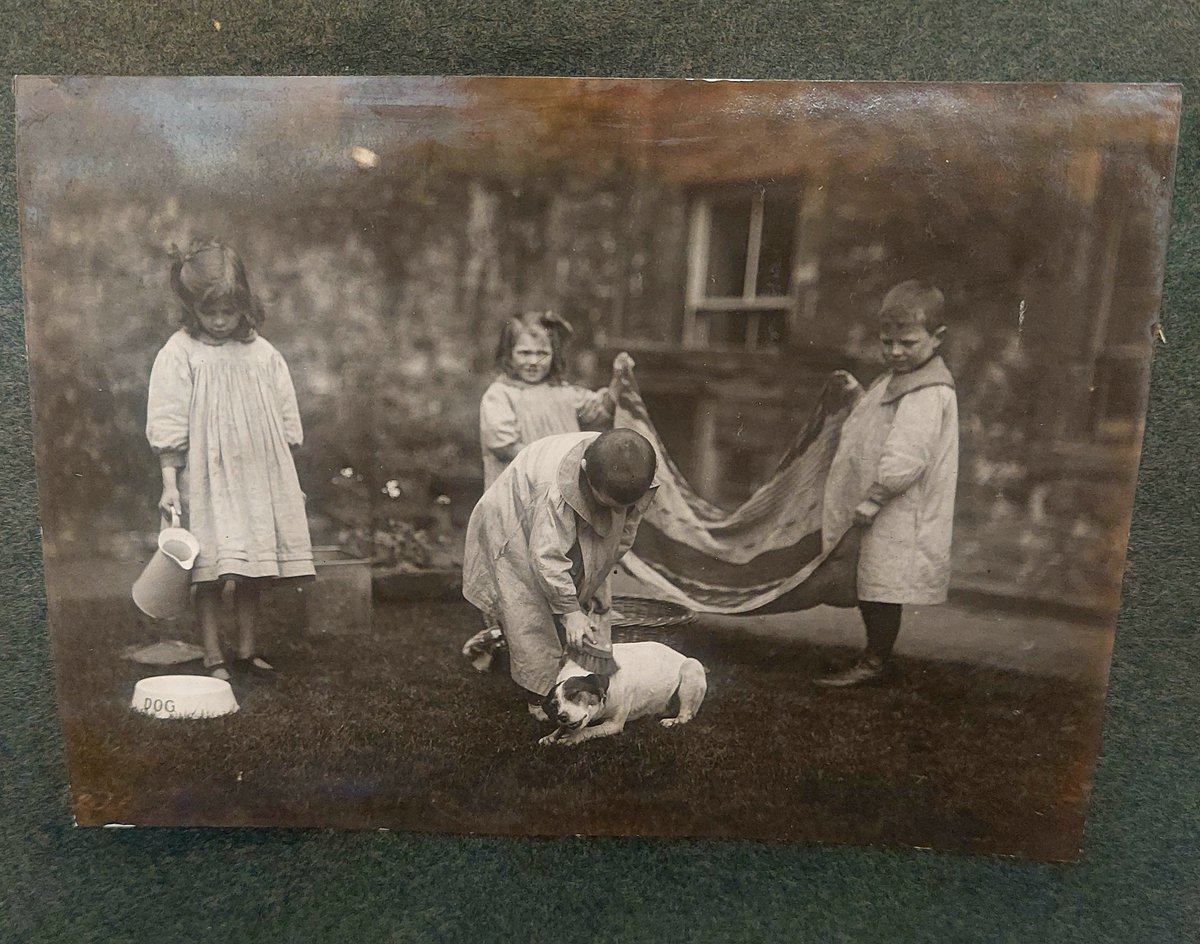 _SELCIE_'s tweet photo. Inspired by @RinaTeske our #naturenurture Symposium @EdinburghUni will trace the 'green threads'🌿 of Edinburgh's childgarden heritage, women's role in social, cultural & educational reform, and Scottish nature writing for children 🪻#naturenurture #greencare #Edinburgh https://t.co/AlJL8S5evr
