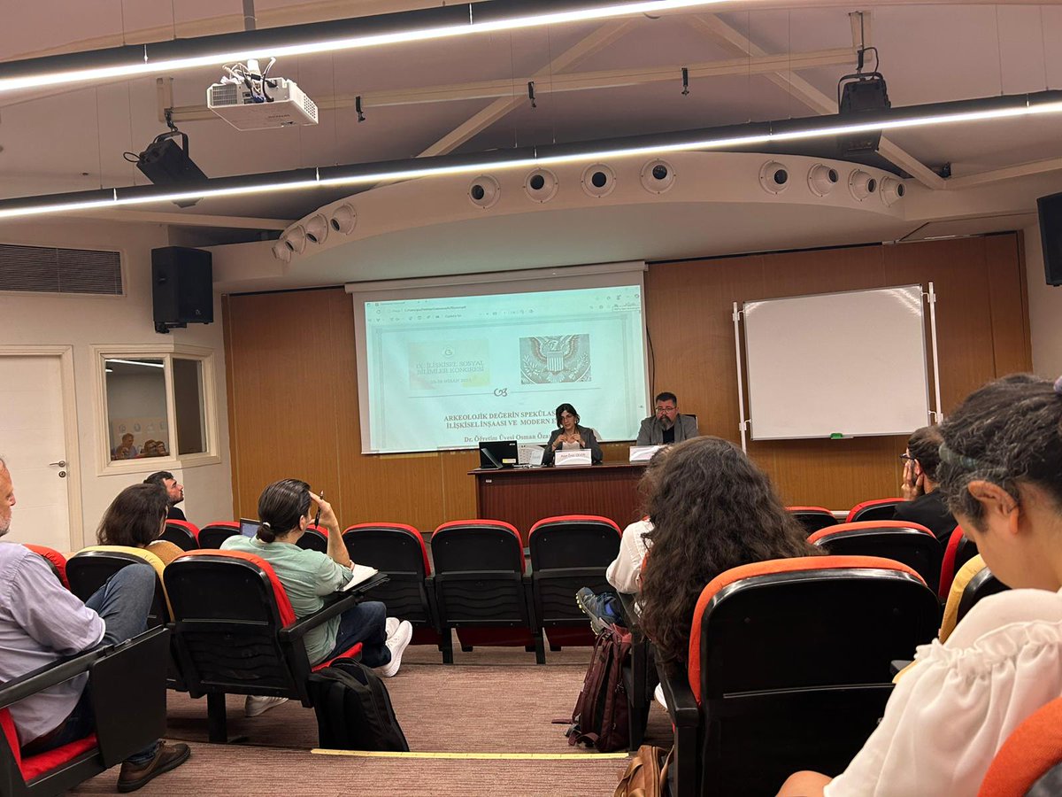 Strata: İlişkisel Sosyal Bilimler Dergisi tweet media