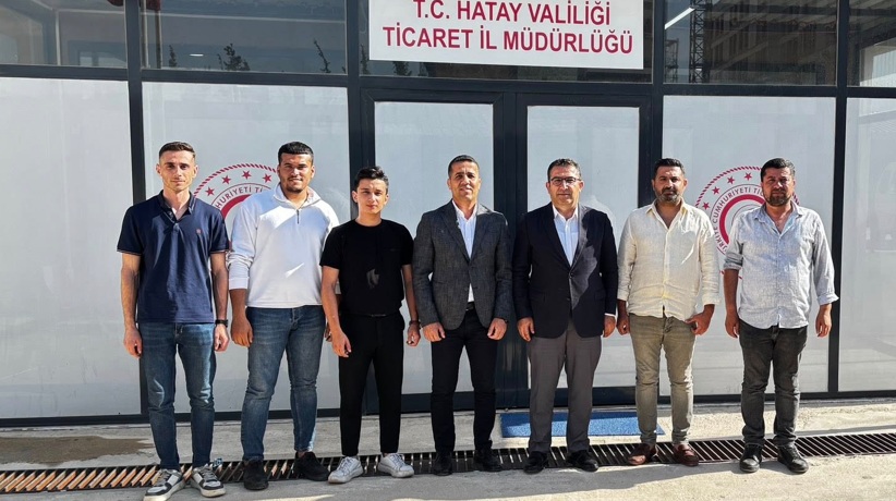 HATAY GAZETESİ (@gazetesihatay) on Twitter photo İmrek, Başkan Aydın Ve Yönetimini Ağırladı <a href="/halitimrek/">Halit İmrek</a>
hataygazetesi.com/ekonomi/imrek-… İmrek, Başkan Aydın Ve Yönetimini Ağırladı <a href="/halitimrek/">Halit İmrek</a>
hataygazetesi.com/ekonomi/imrek-…
