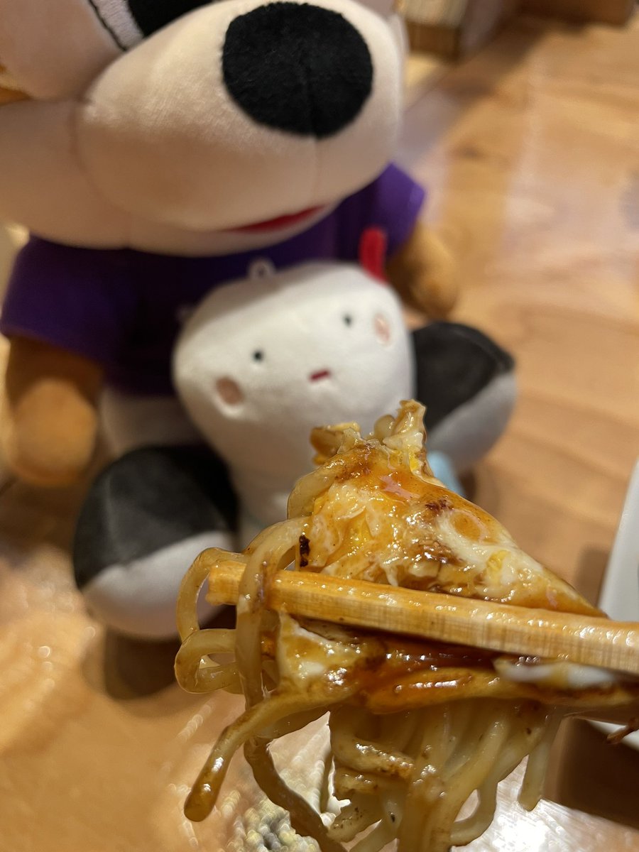 きーちゃんと広島観光🫶🏻
きーちゃんと平和を祈りお好み焼きを食べてる😆
#kiibou_tanabata 
#きーぼー
#きーちゃんと広島旅行