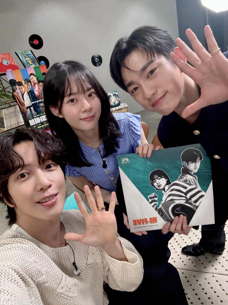 [📸] 정용화의 엘피룸 l 이재인 &amp; 박진영

✔ youtu.be/YYI-fGoCGfI

#CNBLUE #씨엔블루 #정용화 #JUNGYONGHWA #정용화의엘피룸 #엘피룸 #LPROOM