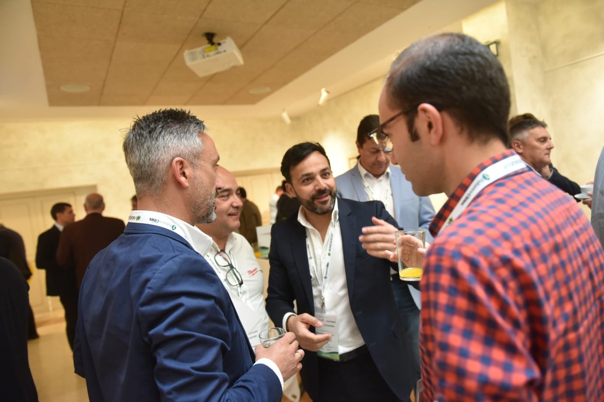 EySMunicipales's tweet photo. @fempcomunica @MADRID @ValorizaSM @bcn_ajuntament @TGNAjuntament @PreZero_ES @yfulgueiras @Anthesis_ESP 🤝🏼 #Future4Cities 2025 consolida su papel como espacio estratégico para el #networking. Conversaciones, sinergias y nuevos vínculos entre profesionales comprometidos con la transformación urbana. 

¡Estamos de vuelta! https://t.co/pWbtU6l8Nv