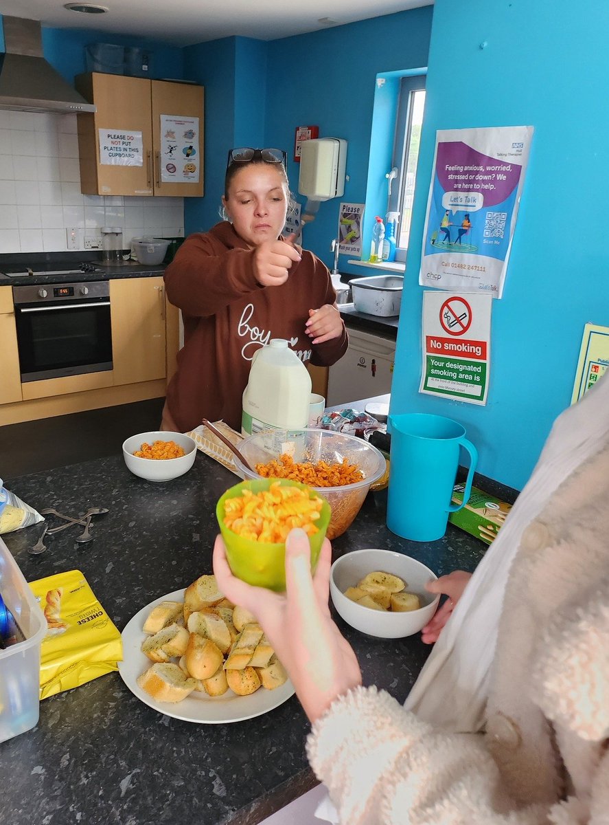 HessleRdNetwork's tweet photo. It was Greek Week in Toddler's Group yesterday so we were listening to some great music, stuffing our faces with some good grub, and learning about Greek culture and history! @Hullccnews @northbankforum #CommunityRecoveryFund https://t.co/fAdJl5nm81