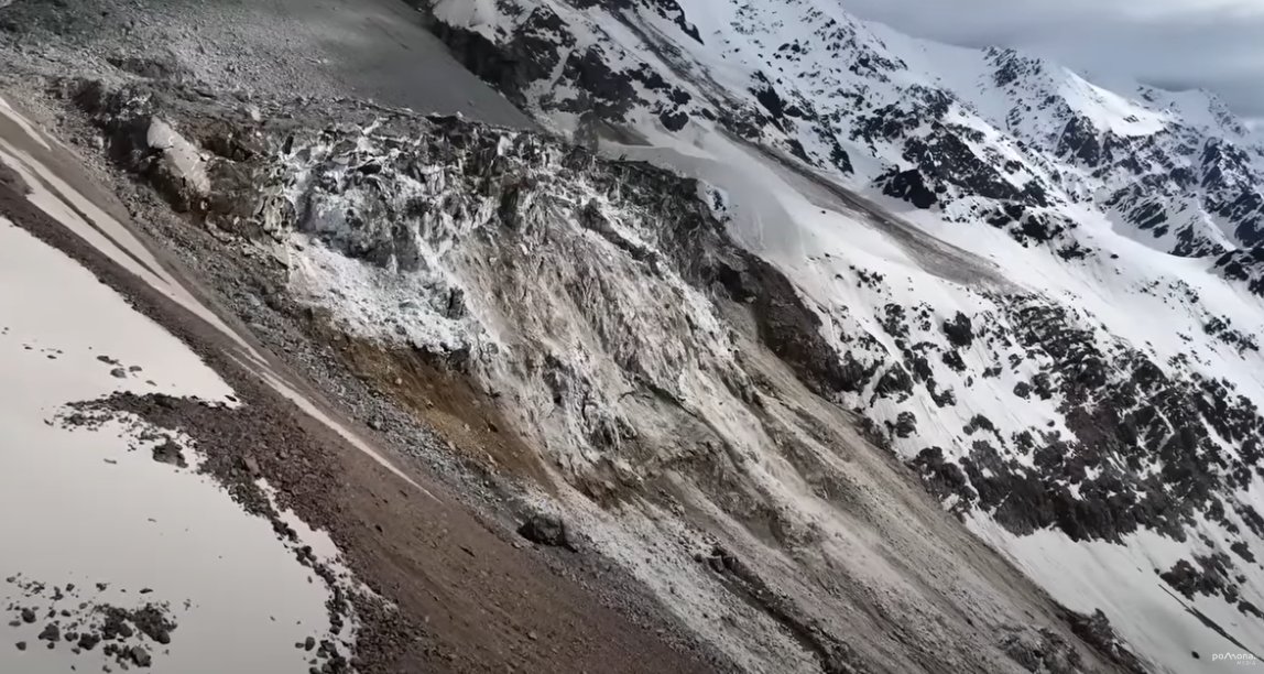FACTSHEET about Birch Glacier collapse by glaciologists of ETHZ (VAW) 🧊❄️🪨

Don't miss that read! 🙏

polybox.ethz.ch/index.php/s/ea…

📷 Pomona