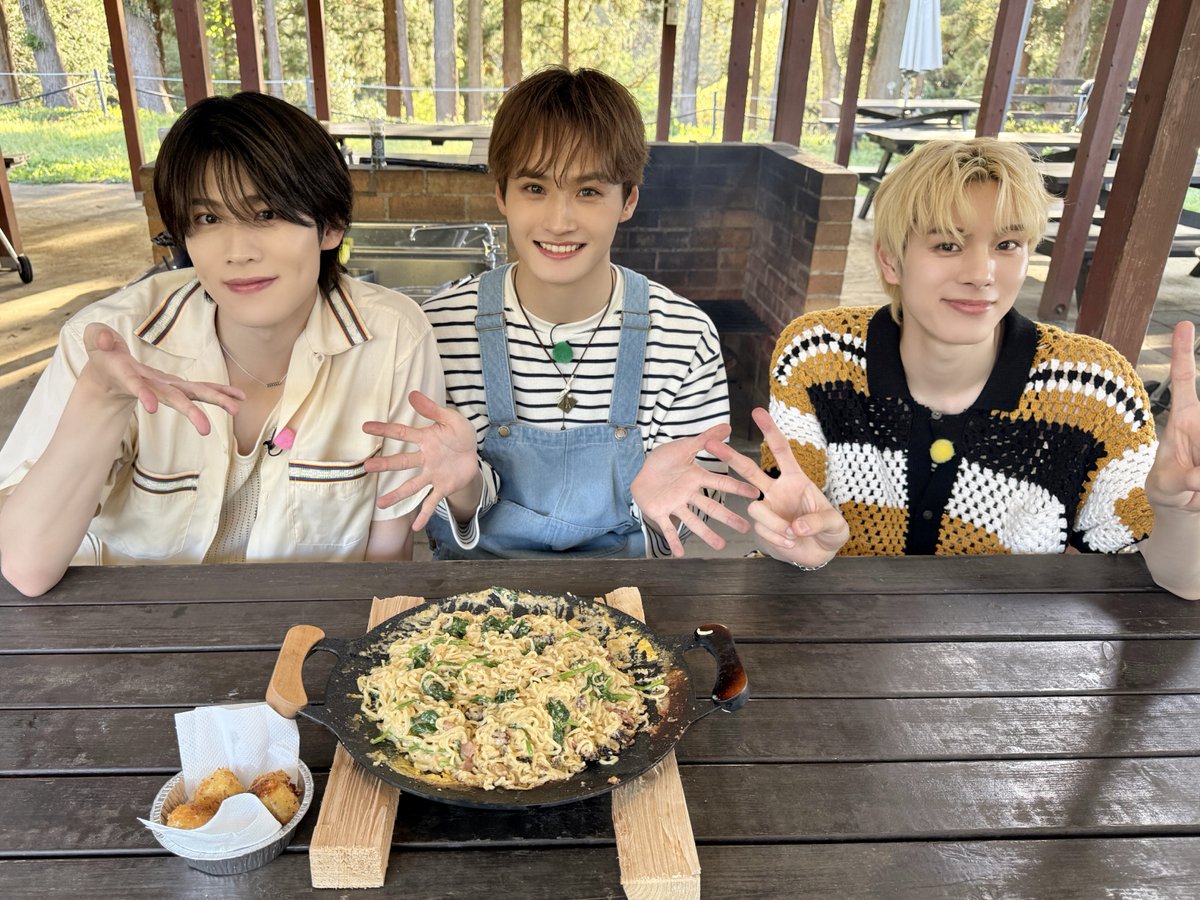 [📸]

『A?B?C?DXTEEN!』#62〜#64
デビュー2周年記念！でぃえキャン🏕️
ご視聴いただけましたか？

『A?B?C?DXTEEN!』再生リスト🔽
youtube.com/watch?v=XYPMNa…

#DXTEEN #DXTN #DXTEEN_TickTack
#ABCDXTEEN