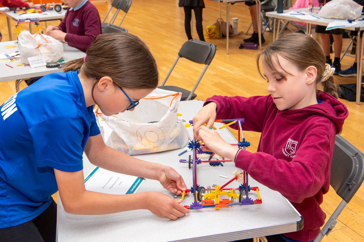 Glasgow Science Festival (@glasgowscifest) on Twitter photo Congrats to the winners of #GSFCreatingEngineers Lucy & Abbie from Howwood Primary and the runners-up Samuel & William from <a href="/bowprimary/">Bridge of Weir Primary School</a> 🏆
See the winning model <a href="/riversidemuseum/">Riverside Museum</a> 5-15th June and runners-up at the Botanics 6- 16th June
More details 👉gla.ac.uk/events/science… Congrats to the winners of #GSFCreatingEngineers Lucy & Abbie from Howwood Primary and the runners-up Samuel & William from <a href="/bowprimary/">Bridge of Weir Primary School</a> 🏆
See the winning model <a href="/riversidemuseum/">Riverside Museum</a> 5-15th June and runners-up at the Botanics 6- 16th June
More details 👉gla.ac.uk/events/science…