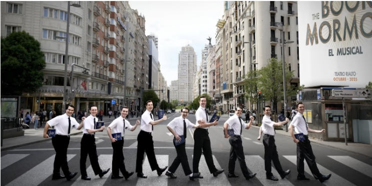 Ya es oficial, a partir del 24 de octubre  THE  BOOK OF MORMON llega al 📍#TeatroRialto
👉 madridesteatro.com/the-book-of-mo…