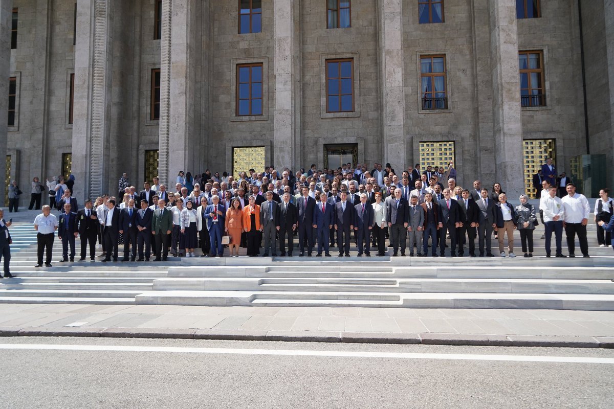 Keçiören İlçe Başkanımız Sn.Ali Ölmez ve yönetim kurulumuz ile birlikte Yeni Yol Grup Toplantısına katılım sağladık.
