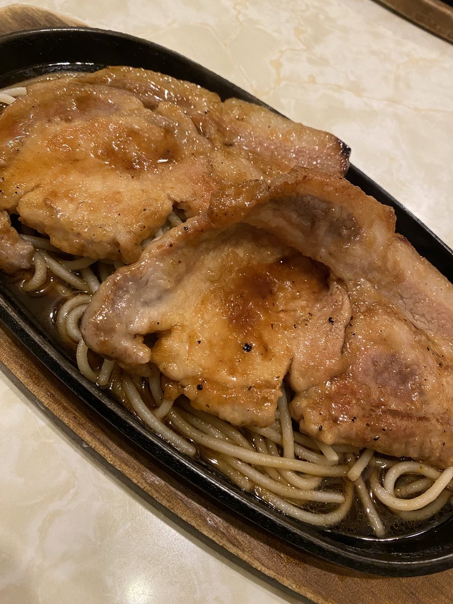 ウッマちゃんが洋食たべてたから、洋食屋さんでポークソテー食べてきた😎