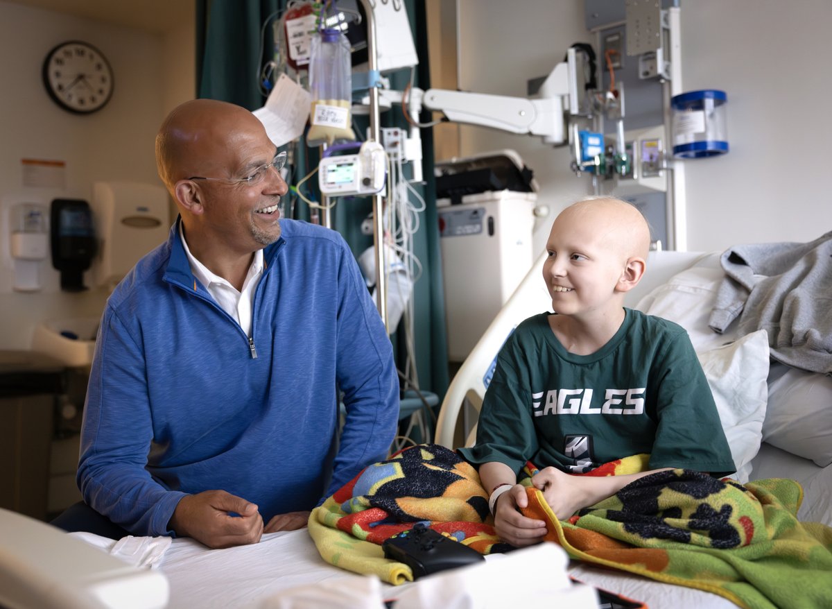 Jasonplotkin's tweet image. My favorite thing about the visits from @coachjfranklin  and the @PennStateFball team to our staff and patients at @PennStHershey Children&apos;s Hospital is that is means as much to the team as it does to us.