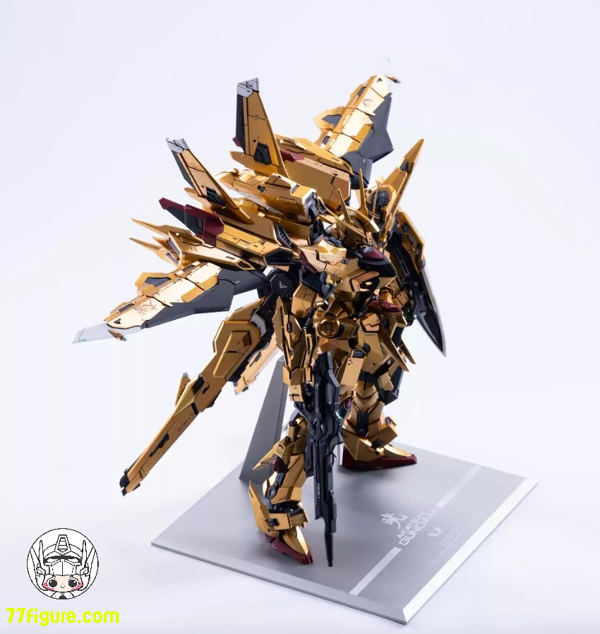 予約商品] 八咫烏テクノロジー 1/100 MG アカツキ ゴールデン