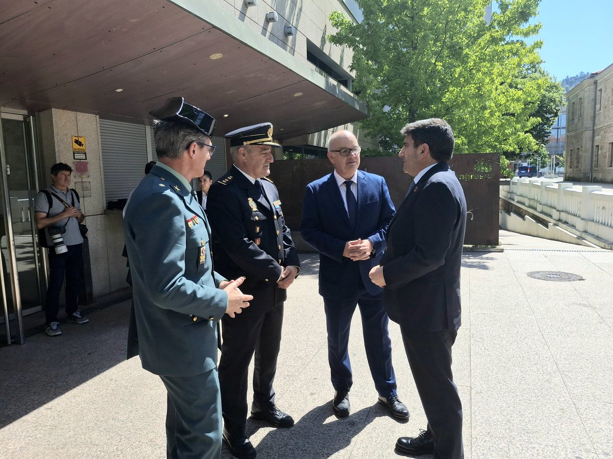 Lalo Santos (@lalosantos1964) on Twitter photo 🤝Un pracer recibir á Súa Maxestade a Raíña Sofía no Congreso Anual da <a href="/fesbal_org/">Federación Española de Bancos de Alimentos-FESBAL</a> en #Ourense con <a href="/blancolobeiras/">Pedro Blanco</a> 🤝Un pracer recibir á Súa Maxestade a Raíña Sofía no Congreso Anual da <a href="/fesbal_org/">Federación Española de Bancos de Alimentos-FESBAL</a> en #Ourense con <a href="/blancolobeiras/">Pedro Blanco</a>