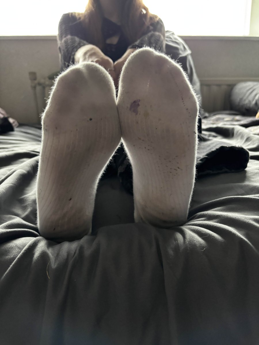 Relapse for my dirty and sweaty white socks 😈