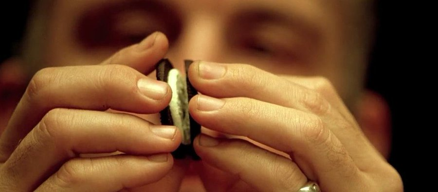 Gibboanxious's tweet photo. The Top 10 Movies featuring Biscuits:
10. Honey I Shrunk The Kids
9. Incredibles 2
8. Love, Simon
7. Soylent Green
6. Shrek
5. The Lobster
4. Bridesmaids
3. Stranger than Fiction
2. Rounders
1. The Matrix
#BiscuitDay #BiscuitsInMovies https://t.co/6eLmJ2bTR1