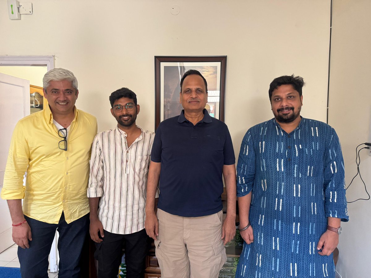 Always a pleasure to seek guidance from the ever inspiring @Satyendarjain on the upcoming BMC Polls in Mumbai