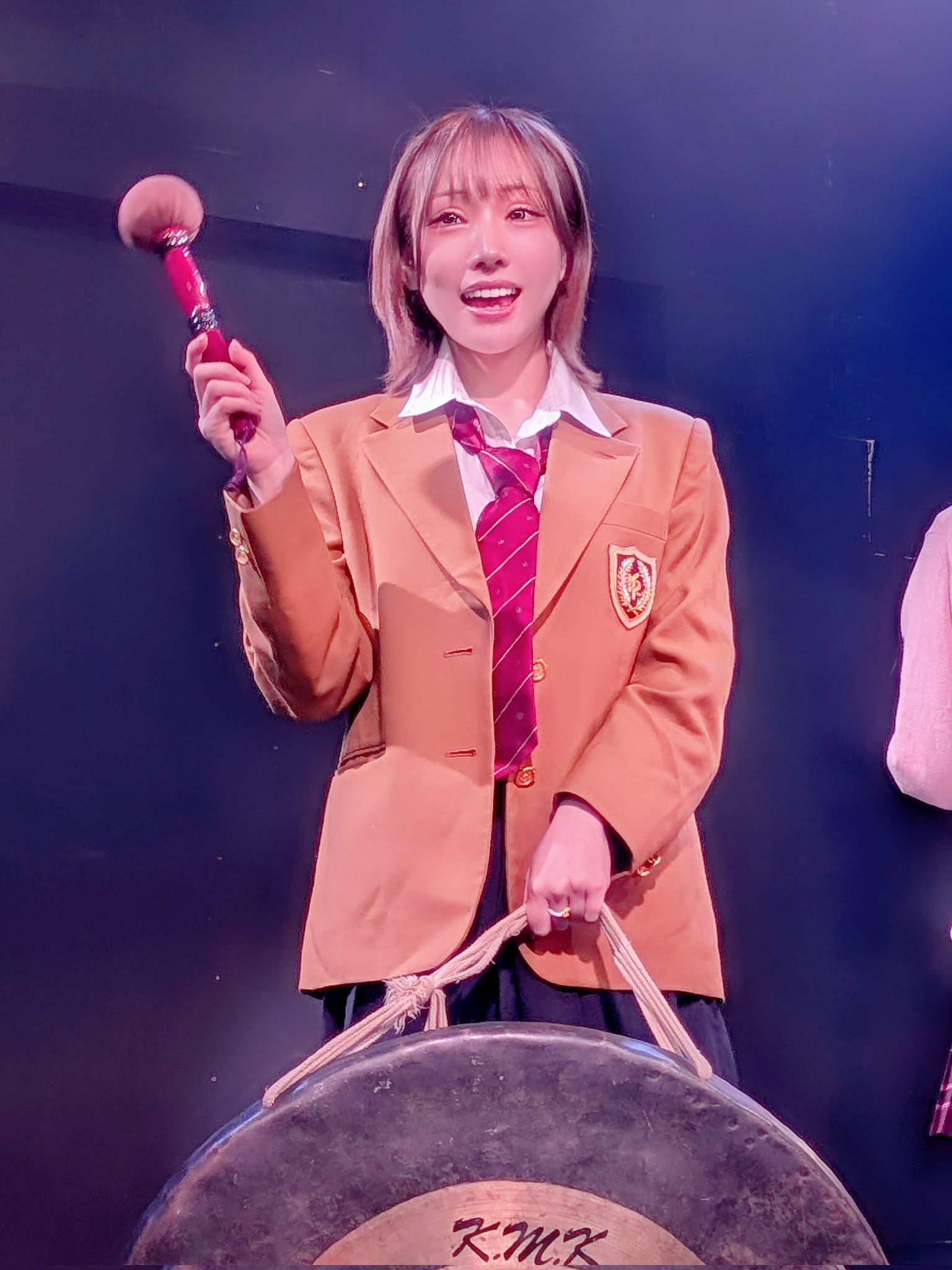 ロクサンエンジェル（旧バーレスク東京）】もも サイン入り写真