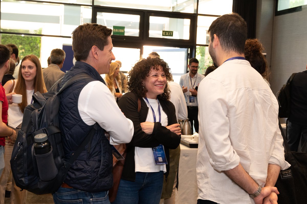 tech4fleet's tweet image. Así se construye el futuro del sector: con vosotros💙
Vuestra energía fue el motor de #Tech4Fleet 2025.

👉Seguimos CONECTADOS 365 en Fleeters Community: chat.whatsapp.com/LBYXTlwKadhKSc…