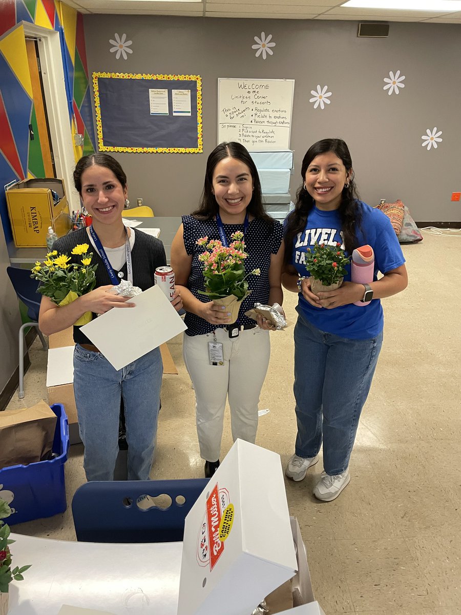 Melissa Rodriguez (@directorammr) on Twitter photo Congratulations to our First Year <a href="/LivelyFalcons/">Lively Falcons</a> on an amazing year! We are so proud of you! 👏🏽 <a href="/AustinISD/">Austin ISD</a> <a href="/Secondary_AISD/">AISD Secondary School Leadership</a> Congratulations to our First Year <a href="/LivelyFalcons/">Lively Falcons</a> on an amazing year! We are so proud of you! 👏🏽 <a href="/AustinISD/">Austin ISD</a> <a href="/Secondary_AISD/">AISD Secondary School Leadership</a>
