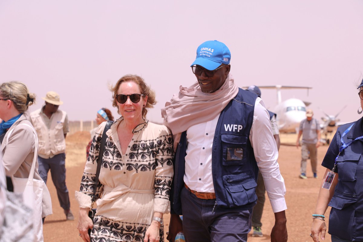 WFPMauritaniaCD's tweet image. En route pour le Hodh Ech Chargui avec la délégation du Parlement européen – Commission Développement (DEVE).
Cette mission est une opportunité clé pour illustrer l’impact réel de notre travail sur le terrain aux cotés des communautés, des autorités locales et de nos partenaires.