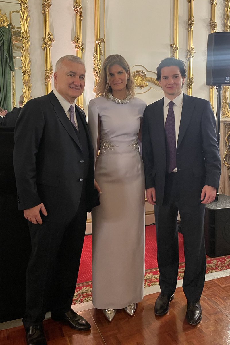 The New Forum (@thenewforumx) on Twitter photo A great honour to attend Azerbaijan’s National Day Celebration at Lancaster House. A big thank you to His Excellency, Ambassador <a href="/ElinSuleymanov/">Elin Suleymanov</a>, Mrs Lala Abdurahimova and the team <a href="/AzerbaijaninUK/">Embassy of Azerbaijan - London</a> for such a warm welcome and a fantastic evening! A great honour to attend Azerbaijan’s National Day Celebration at Lancaster House. A big thank you to His Excellency, Ambassador <a href="/ElinSuleymanov/">Elin Suleymanov</a>, Mrs Lala Abdurahimova and the team <a href="/AzerbaijaninUK/">Embassy of Azerbaijan - London</a> for such a warm welcome and a fantastic evening!