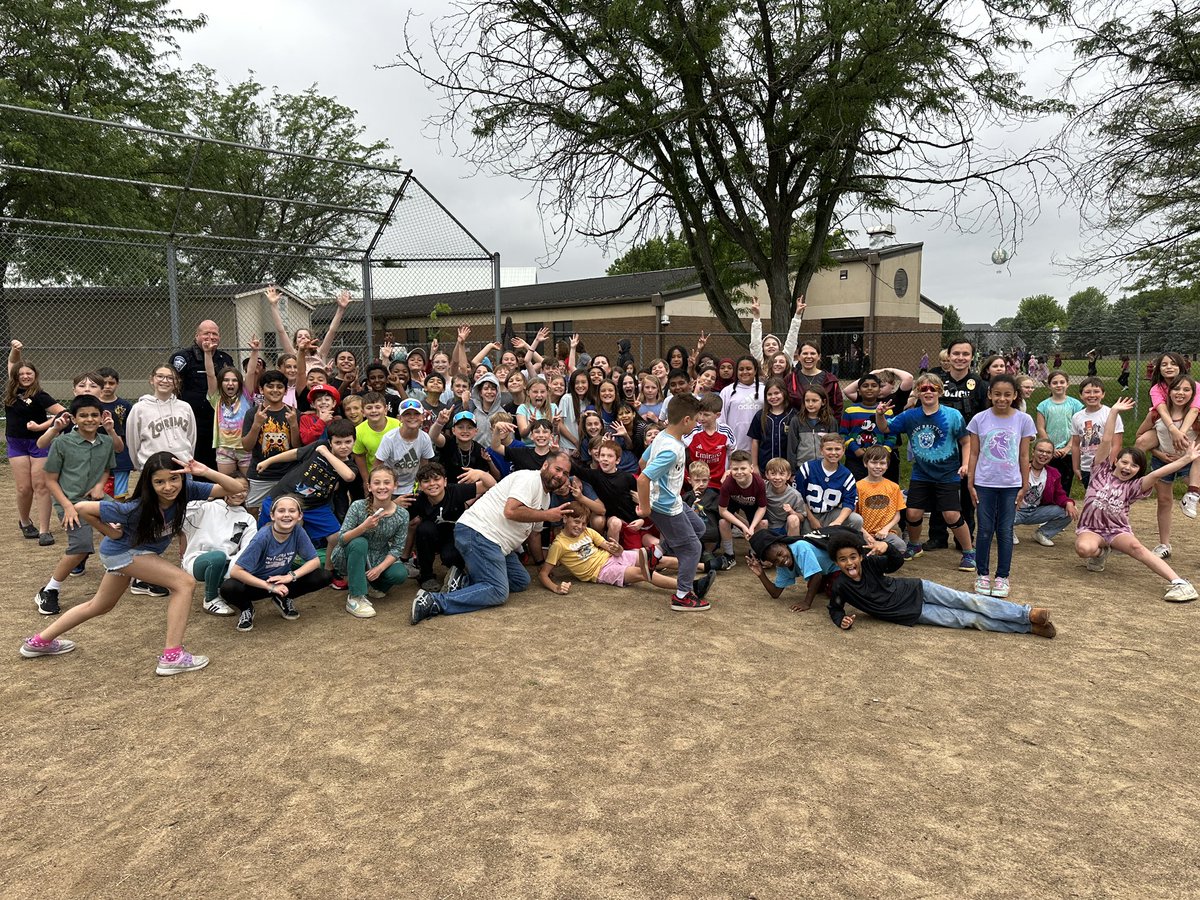 New Britton PE (@nbe_pe) on Twitter photo Happy Summer Break #bulldogs! Stay active, go play and enjoy! <a href="/NBEbulldogs/">New Britton Elem.</a> #bulldogconnection #summervibes Happy Summer Break #bulldogs! Stay active, go play and enjoy! <a href="/NBEbulldogs/">New Britton Elem.</a> #bulldogconnection #summervibes