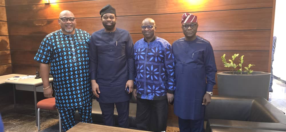 OhisNg's tweet image. Special Adviser on Public Health to Gov. @AAdeleke_01, Dr. Adekunle Akindele and and the Ex. Sec @OhisNg, Dr. Razaq Akintunde Akindele met with the DG @NHIA, Dr. Kelechi Ohiri for a strategic meeting in Lagos to enhance the health insurance system in the State.