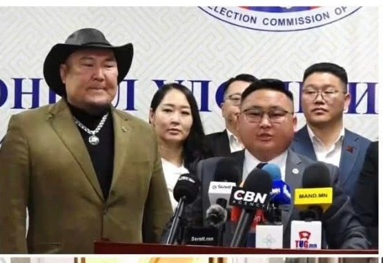 Хуурамч эх орончдыг хэн тэжээдэг бсныг бүгд харлаа

Тэднээс болж хохирсон хувийн хэвшлүүд, хөрөнгө оруулагчид, тэр дундаа уул уурхайн салбарынхан одоо нэгдэх цаг нь болжээ
Их цэвэрлэгээ хийсний дараа л том төслүүд чинь хөдлөнө
Алт-3
Уран
Газрын ХЭ гээд төслүүд бүгд эрсдэлд орсон