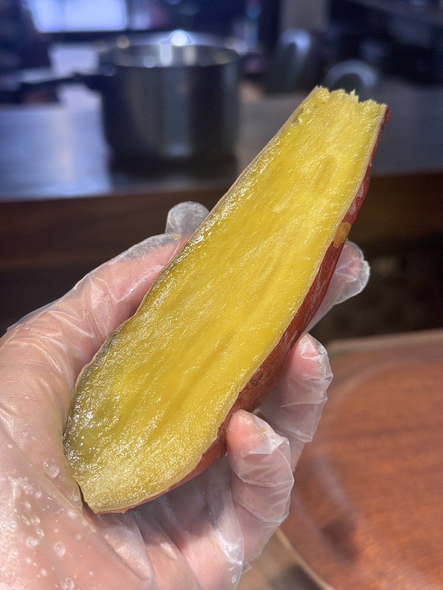 こんしゅうの  #おてもとのはてな のおばんざい。
ラストは八丈島レモンの入った甘酢漬けと、半年間大切に保管してたヤマブキファームさんの紅はるかを使ったあまじょっぱーいジャーマンポテト風サラダなどなどちょっと今までと違うラインナップ！