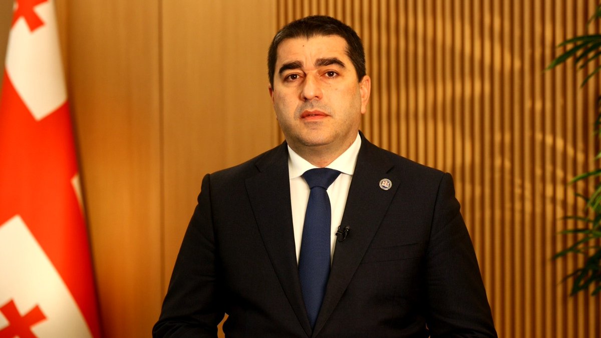 SputnikGeo's tweet photo. 🇬🇪🇵🇱 Foreign citizens should not take part in protests in another country, said the Speaker of the Parliament, Shalva Papuashvili. The Polish Embassy reported an increase in cases of foreign nationals, including EU citizens, being denied entry to Georgia.

#SputnikGeorgia #News https://t.co/TebYgy66X8
